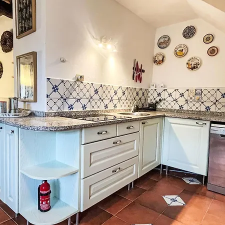 Semesterbostad Laetitia By Interhome *